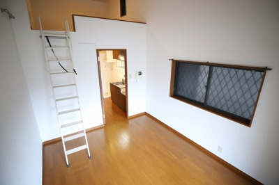 【居間・リビング】 | メゾンKT21 | 別号室の写真になります。現況優先。