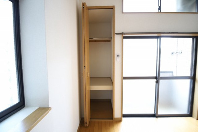 【収納】 | ルミエール・ドゥ | 別号室の写真になります。現況優先。