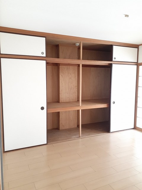 ブルージュ名和の収納