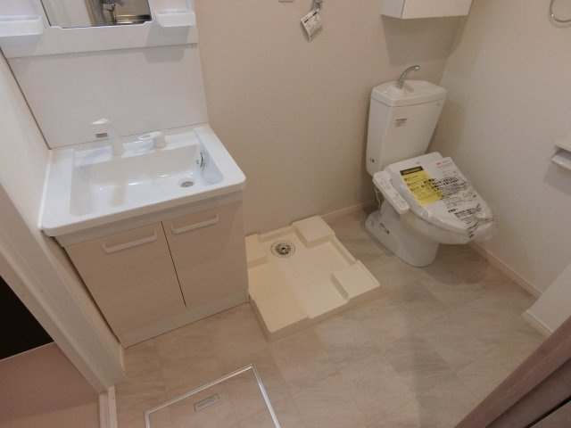 ガーデンヒルズ武蔵小杉の洗面所|他のお部屋の参考写真となります。