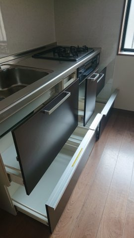 京都市上京区仁和寺街道千本東入西富仲町の一戸建てのキッチン