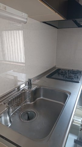 京都市上京区仁和寺街道千本東入西富仲町の一戸建てのキッチン