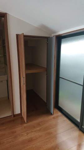 京都市上京区仁和寺街道千本東入西富仲町の一戸建ての収納