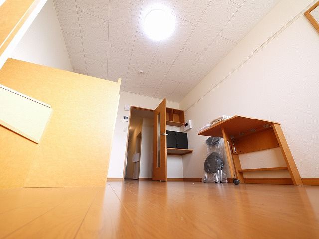レオパレスオアシスの寝室|ゆとりの広さです