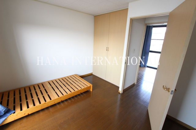 レオパレスエスぺランサ府中の寝室