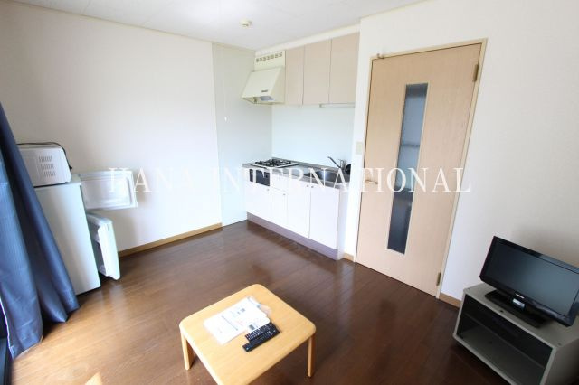 レオパレスエスぺランサ府中の居間・リビング