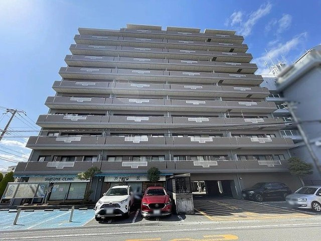 デュアル四條畷の外観|新しい生活にいかがでしょうか？外観はお住まいの顔になります。こだわりたいポイントですね。水回りリフォームやリノベーションも承ってます。
■現地見学・資金計画相談・住宅ローン相談もお問合せ受付中■