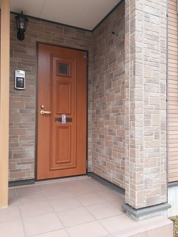 サンウィッシュ　Ａの玄関|明るい玄関です