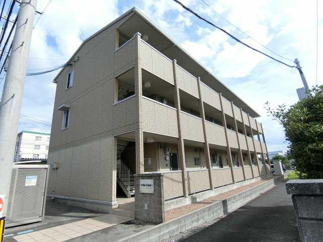 フェリース　サラ