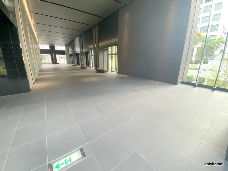 シティタワー大阪本町のエントランス