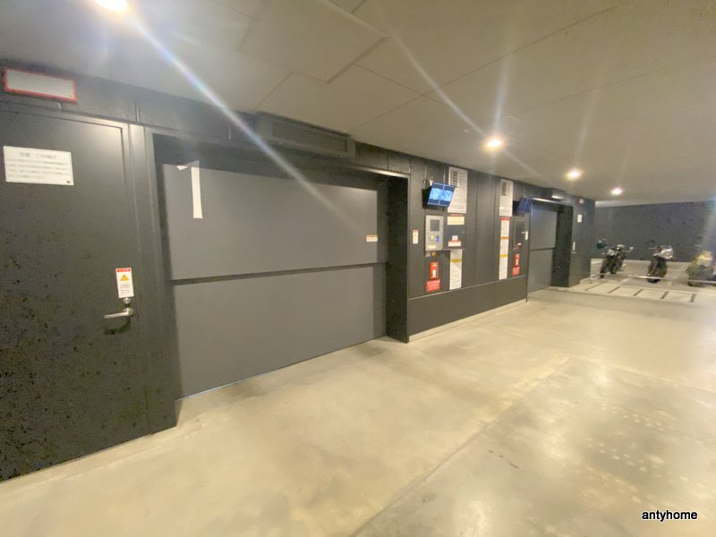 シティタワー大阪本町の駐車場