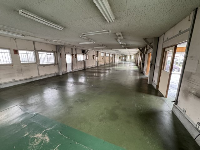東港一丁目　工場の内装