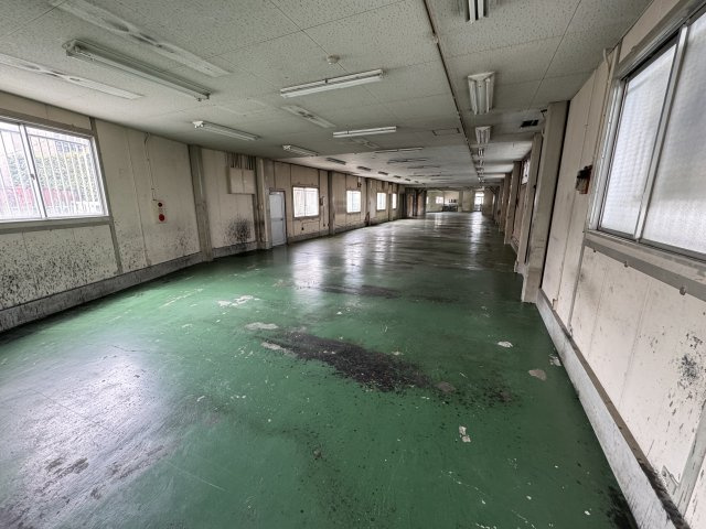 東港一丁目　工場の内装