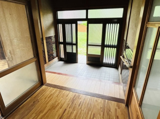 【玄関】 | 西枇杷島町貸家