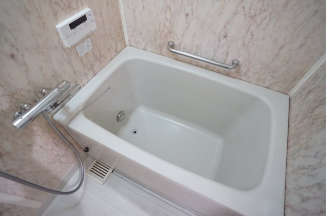 宝塚彩悠館の浴室