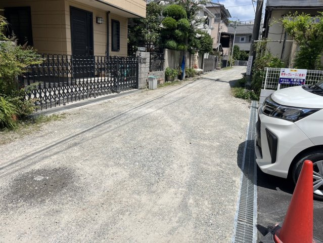 大庄西町2丁目563番3シャッター付ガレージの周辺