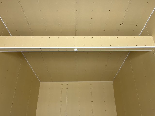 大庄西町2丁目563番3シャッター付ガレージの内装