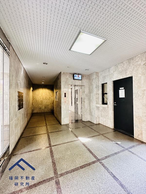 ヴェルビュ高宮のエントランス