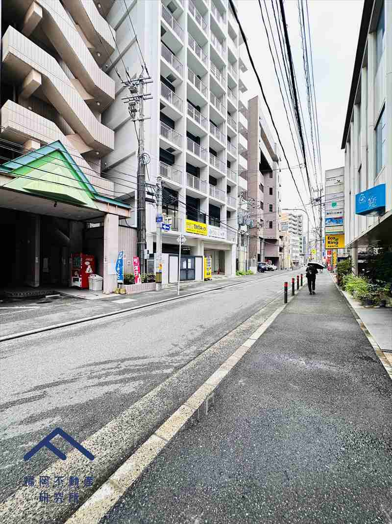 ホワイティ薬院の周辺