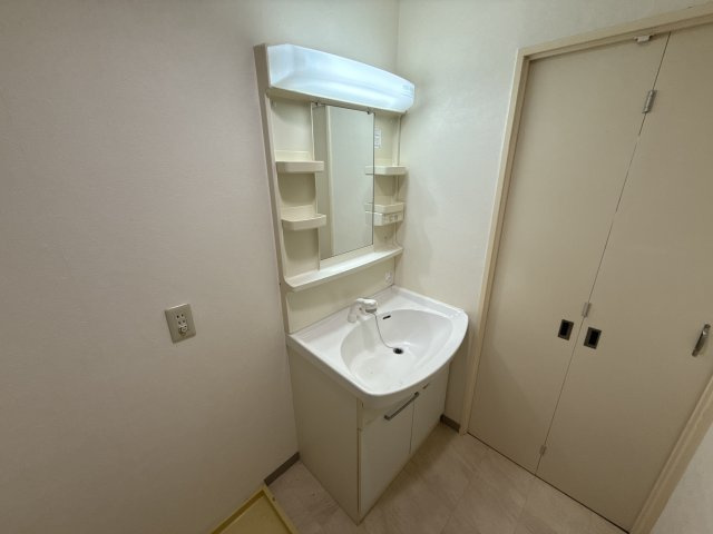 クリーンピア南大路時計台の洗面所