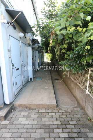 レオパレス椿のエントランス