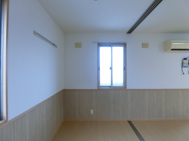 グランビア神田の洋室
