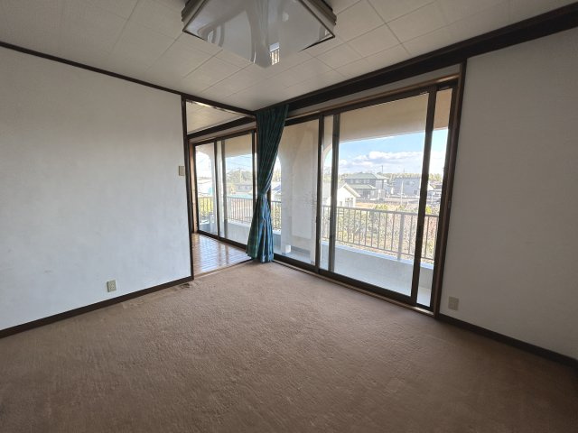 つくば市樋の沢　建物面積74坪の邸宅の内装|洋室2部屋は繋がっています