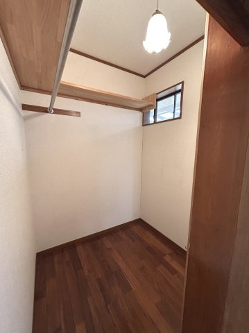 つくば市樋の沢　建物面積74坪の邸宅の収納|1階ウォークインクローゼット