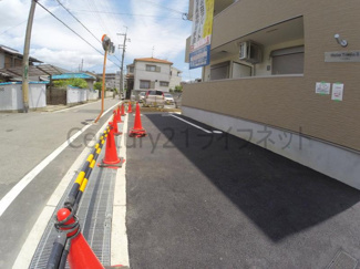 【駐車場】
