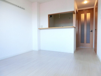 【居間・リビング】 | コンフォールヴィラ | ※別部屋参考写真