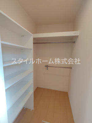 【収納】 | ヴェルブィル | 別部屋写真です。
