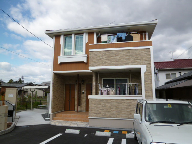 ルミエールＣの外観