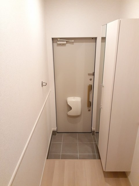 ソラリアAの玄関