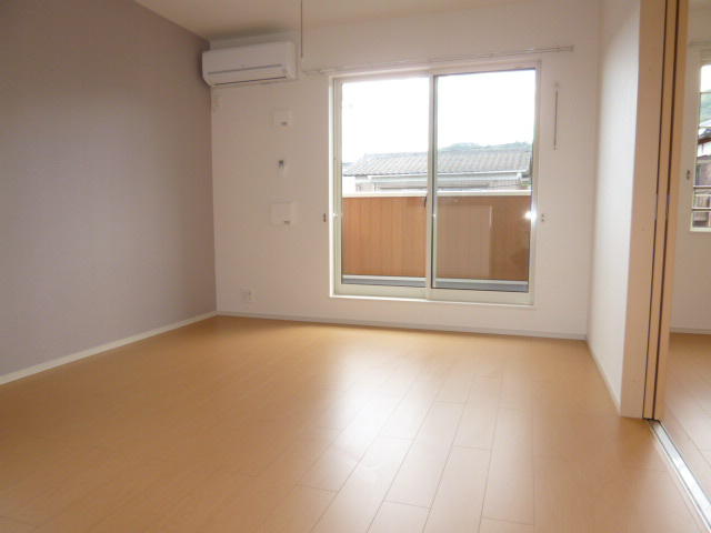 ルミエールＣの居間・リビング