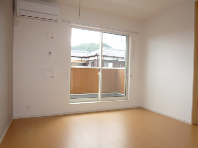 ルミエールＣの居間・リビング