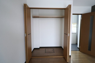 【収納】 | アーバン高宮 | 別号室の写真になります。現況優先。