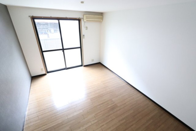 【設備】 | アーバン高宮 | 別号室の写真になります。現況優先。