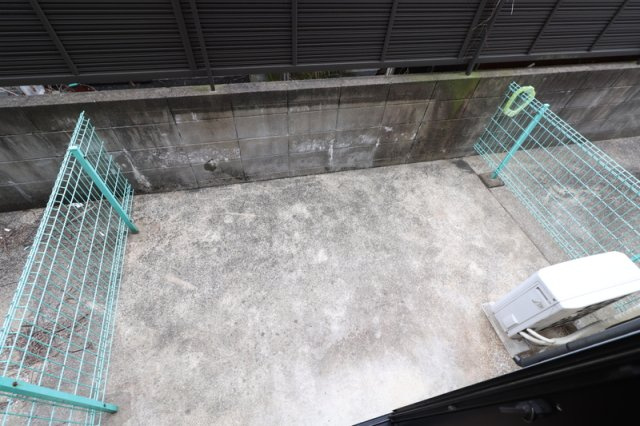 【バルコニー】 | アーバン高宮 | 別号室の写真になります。現況優先。
