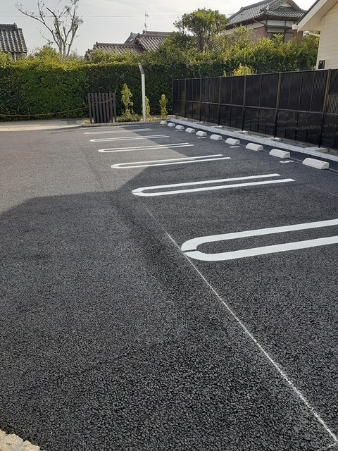 ソラリアＢの駐車場