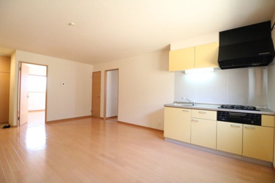 【居間・リビング】 | フローリッシュ豊浜 | 別号室の写真になります。現況優先。