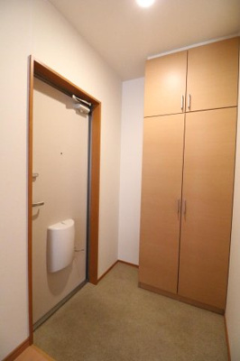 【玄関】 | フローリッシュ豊浜 | 別号室の写真になります。現況優先。