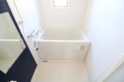 【浴室】 | フローリッシュ豊浜 | 別号室の写真になります。現況優先。