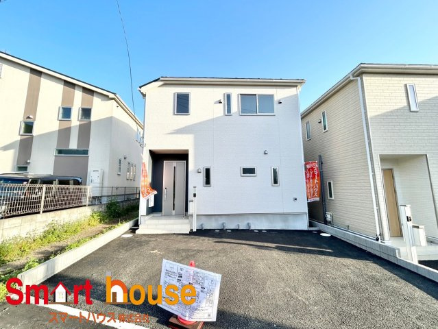町田市南大谷　新築戸建　の外観|6号棟。車2台並列可能！