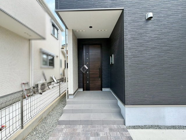 福田　新築一戸建のエントランス|親切・丁寧を心がけ、お客様目線で物件探しのお手伝いをさせて頂きます♪お気軽にお問い合わせください！