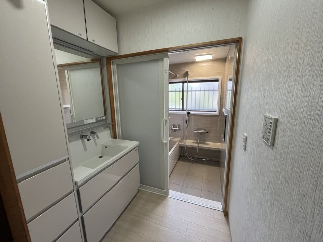 岩出市宮・中古戸建・54568の洗面所