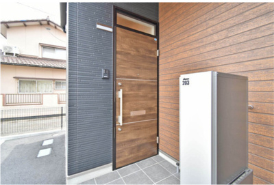 【エントランス】 | アテレーゼOne津福今町