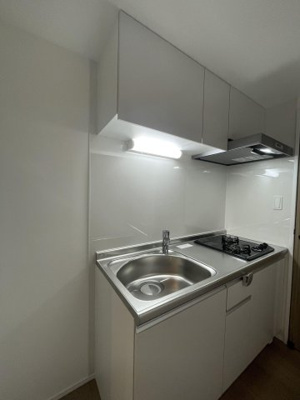 【キッチン】 | OCEAN ROCK 和白 | 別号室の写真になります。現況優先。