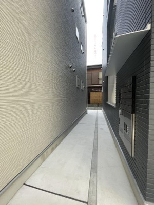 【エントランス】 | OCEAN ROCK 和白