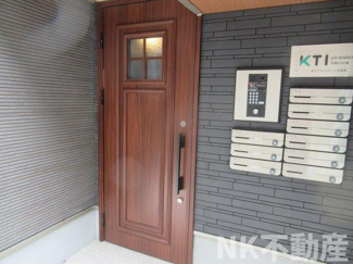 【エントランス】 | 建物の内部です