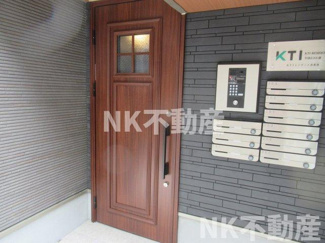 【エントランス】 | 建物の内部です